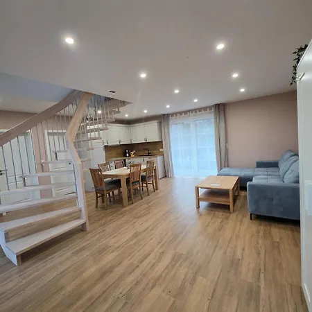 Hus Kurkis, Apartment